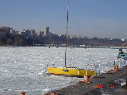 Picture 103 - black sea frozen