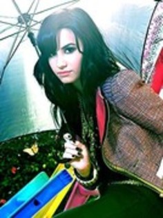 WVSQXNJTCAXLIRNHORO - poze Demi