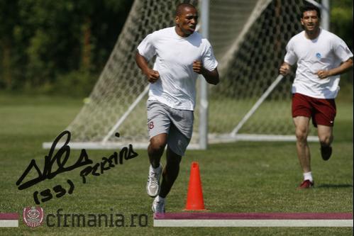 cfr_cluj_poze_jucatori___autograf_pereira - CFR CLUJ