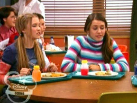 normal_121-104 - Hannah Montana