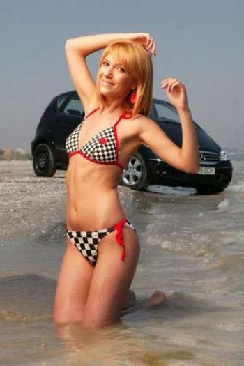 i149965958_91028_3 - poze adela popescu