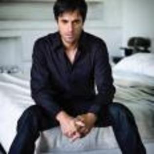 Enrique_Iglesias_1261761214_2