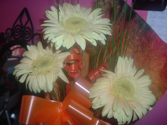 DSCF9166; flori primite de ziua mea de la sot si fiica
