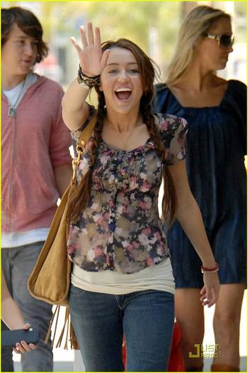 mileycyruspigtails01dt4