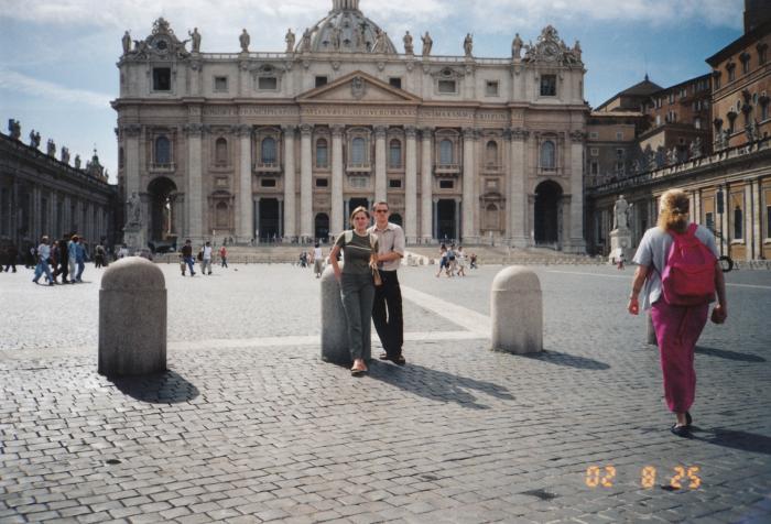 Piata San Pietro eu si sotia-2002.