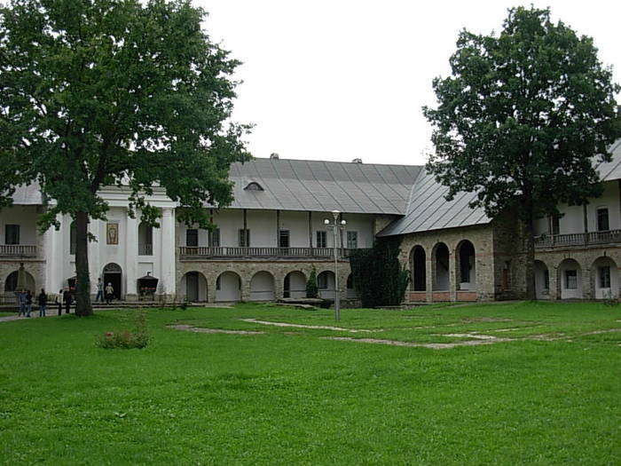 DSCN0264 - manastiri