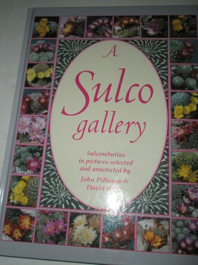Sulco gallery - John Pilbeam, David Hunt - Biblioteca cu carti de plante