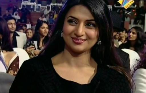 YUABYRPYMQWWJIADCVL - A ta pentru totdeauna poze-Divyanka Tripathi
