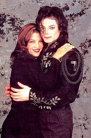 IJTQSTPMJBPIBMPVNVJ - Michael Jackson si Lisa Marie Presley