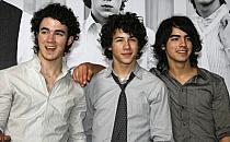 CEXZVHQCSFHQSEDUOWP - poze cu jonas brothers