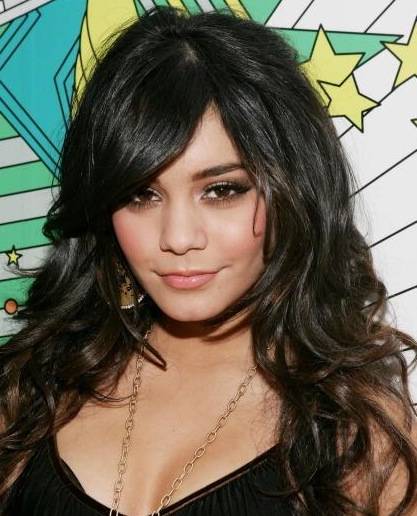 vanessa-hudgens-breast-implants - Vanessa Hudgens