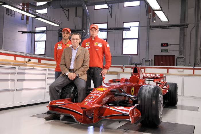 (15) - Formula 1 - Ferrari 2008