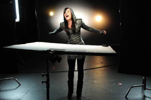36B7684E00436B72A7696ff - Demi Lovato
