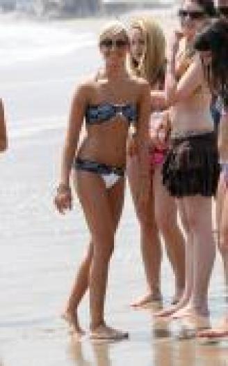 DLLOXPPIYECQMJKSMXY - ashley tisdale