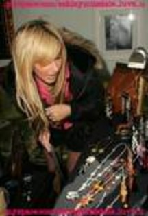 th_12000680644314285