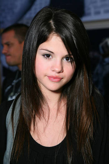 selena-gomez - album ptr TotalFanMileyCyrus a