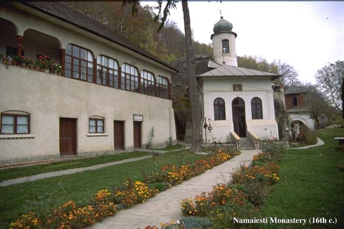 namaiesti