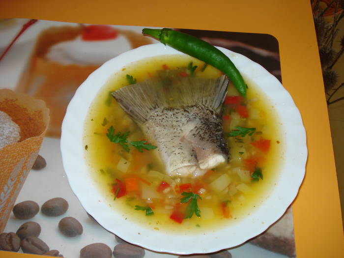 CIORBA DE PESTE