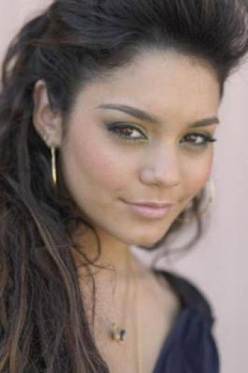 KYKOBTGVHCISLIWTQFE[1] - vanessa hudgens