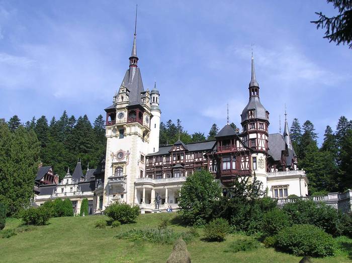 pelesromania - CASTELUL-PELES