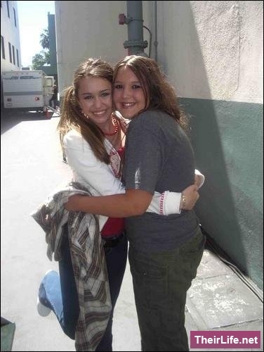 0 (594) - 00toate pozele mel cu miley cyrus00