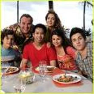 images0 - wizards of waverly place