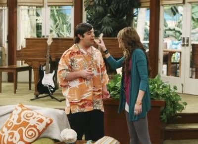 normal_08 - miley cyrus - hannah montana