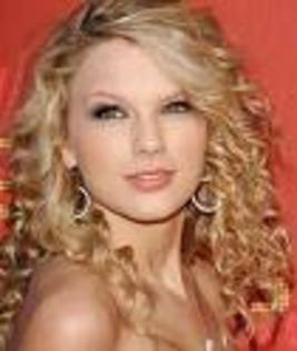 imagesCARUJ6L8 - Taylor Swift