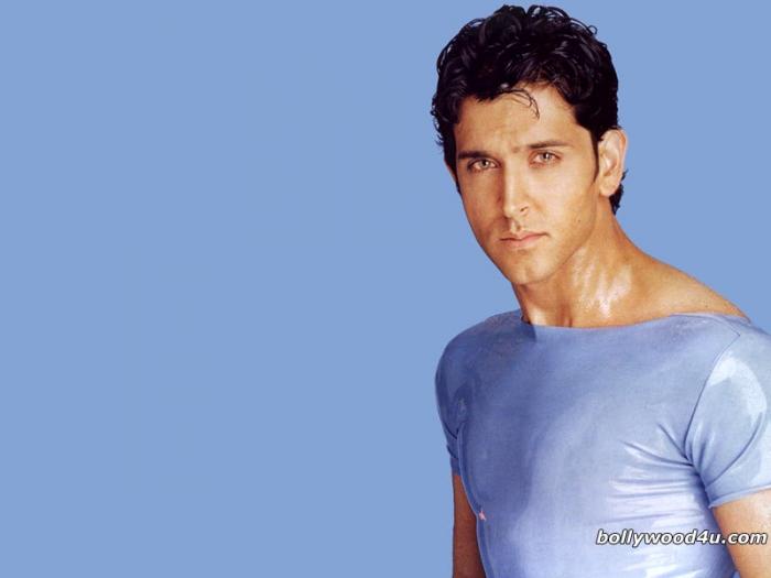 hrithik_roshan (72); Actor indian ce a devenit peste noapte un super star, din cauza filmului de succes "Kaho Naa... Pyaa
