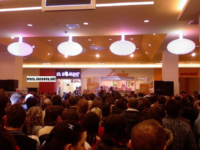 elena%20gheorghe%20iulius%20mall%20suceava - Elena Gheorghe