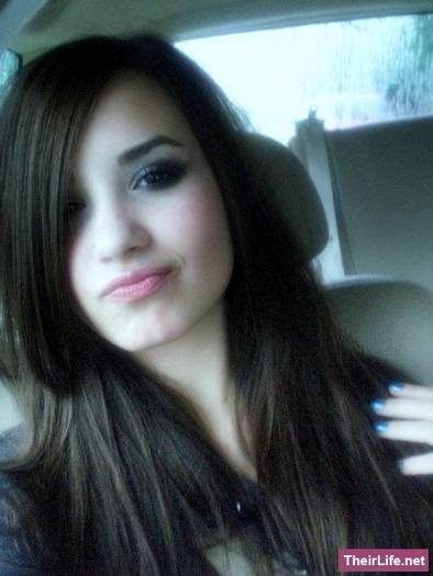 personal 14 - Personal Photo-Demi Lovato