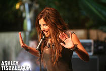 ICYMGVPCYPCIEXQXQDF - Ashley Tisdale-cantareata