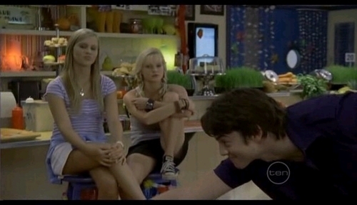 qyizm2wxm - H2O just add water