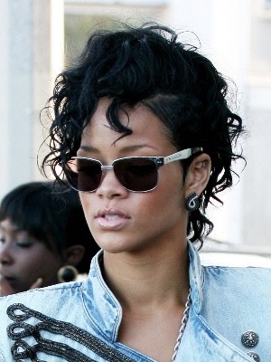 5370_5_1245055473[1] - Rihanna - Exercitiu de stil