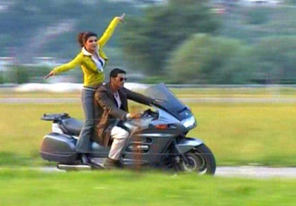 Priyanca si Arjun-aceasta scena este din Asambhav