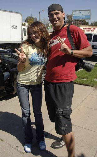 2637849464_b3877a1173 - miley cyrus