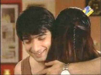 2002755897937815748_rs