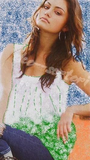 Phoebe-Tonkins-Glamour-Gal-h2o-just-add-friendships-2477683-333-589 - Cei din h2o in realitate