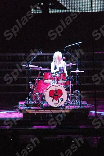 avril_lavigne_drums_sp - AVRIL LAVIGNE