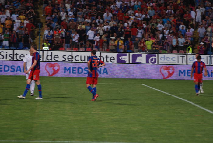 STEAUA-ujpest 147 - STEAUA