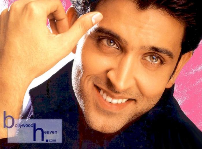 hrithik_roshan (35); Actor indian ce a devenit peste noapte un super star, din cauza filmului de succes "Kaho Naa... Pyaa
