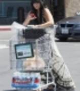 thumb_001 - vanessa hudgens At Ralphs super market