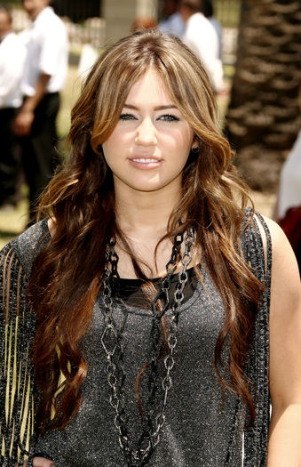 Miley Cyrus 111