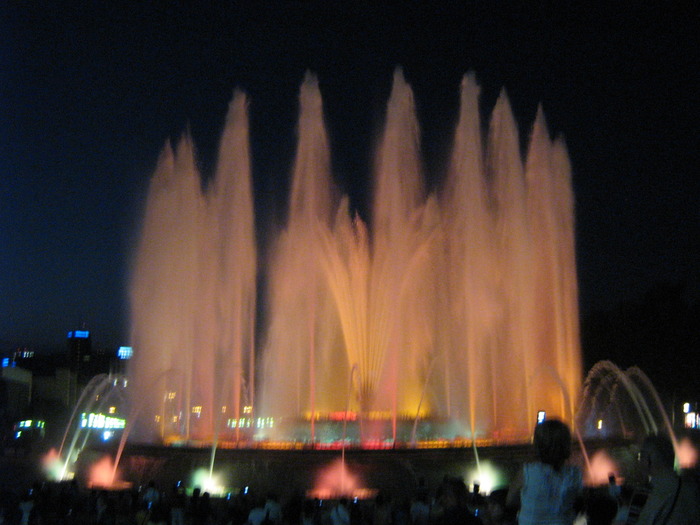 21 Barcelona Magic Fountain