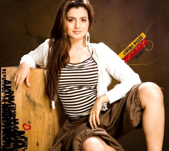 Ea este Amisha Patel