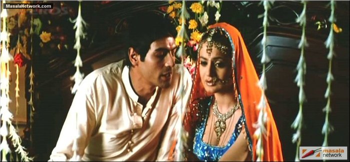 Rahul i mai spune ca nu o intereseaza trecutul ei ci prezentul si viitorul!ea i spune ca k iubeste!!