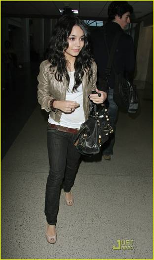 rjmvmc - Vanessa Hudgens