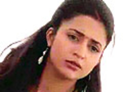 TMVREIYKNROQZLMGSBP - Divyanka si Sharad