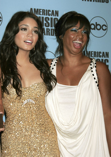 2007+American+Music+Awards+Press+Room+-7uzXuvtaV8l