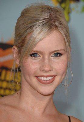 Claire Holt - Clubul Fetelor